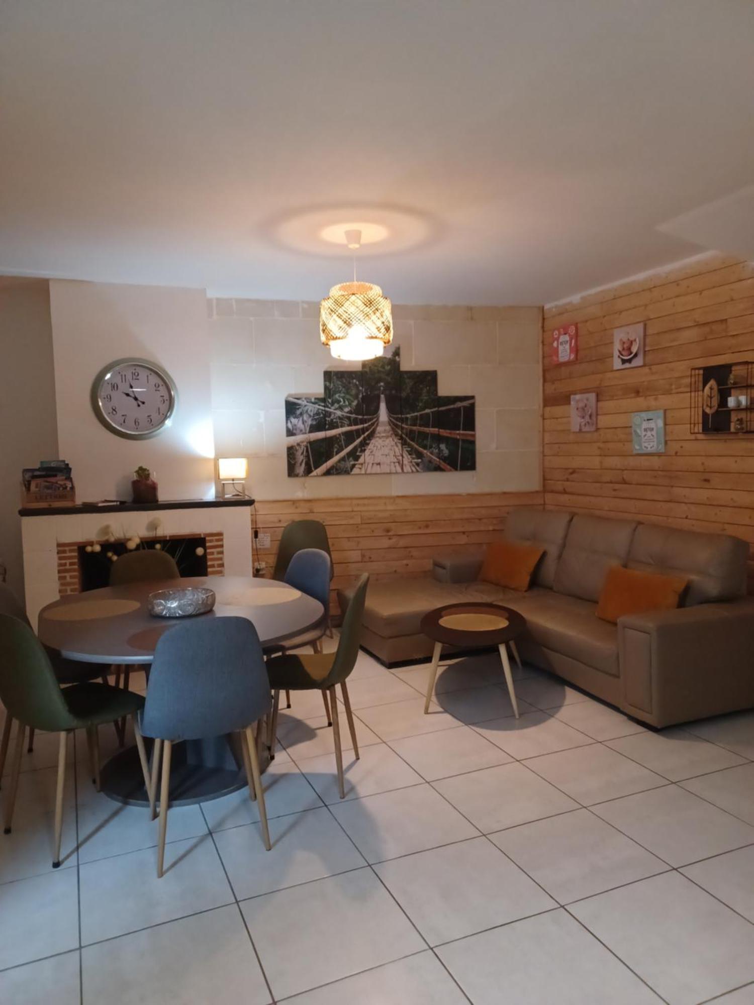 le gîte le CAMÉLIA Saint-Aignan  Extérieur photo